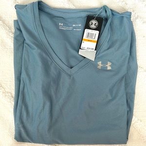 Under Armour womens shirt size S